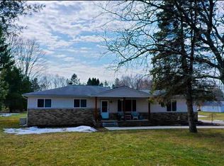 8151 Hill Rd, Swartz Creek, MI 48473