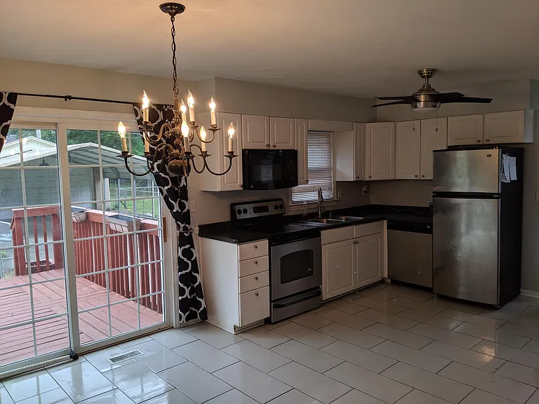 602 Virginia Ave — Photo 5