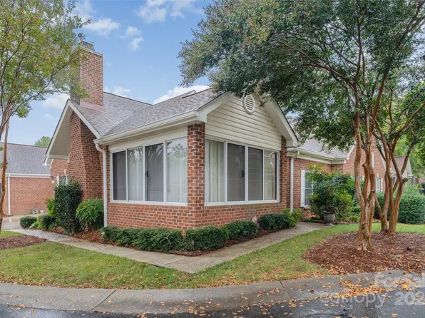 8543 Windsor Ridge Dr, Charlotte, NC 28277