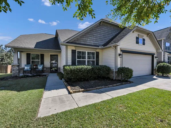 141 Tufton Ct, Cayce, SC 29033