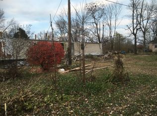 1202 St Joseph St, Saint Francisville, IL 62460