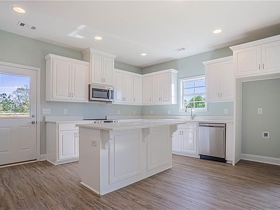 4th image of 781 Lee Road 205