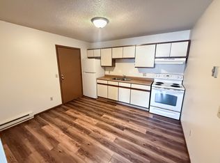 4615 Fairfax St APT 6, Eau Claire, WI 54701