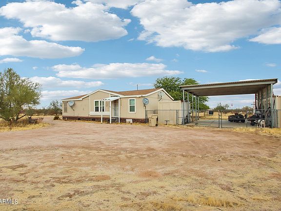 3rd image of 51226 W KINSLEY Lane