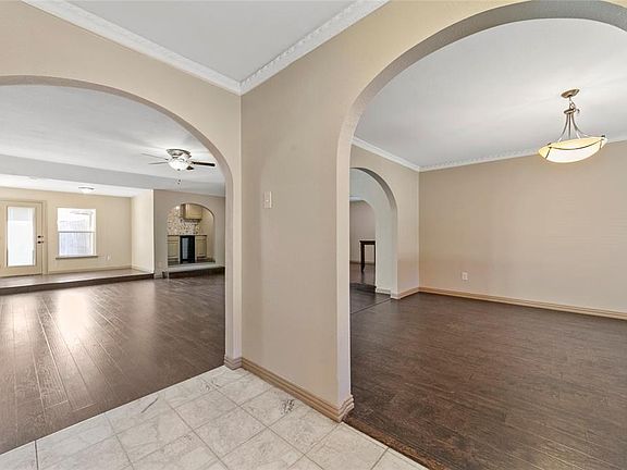 5th image of 1702 Lexington Dr