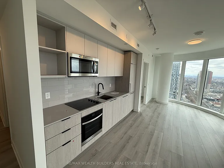 1185 Dupont St #2102 — Photo 8