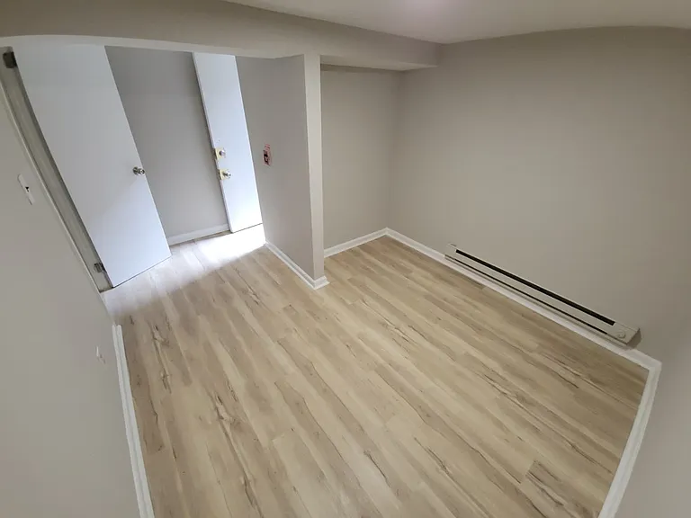 5122 C St #1 — Photo 9