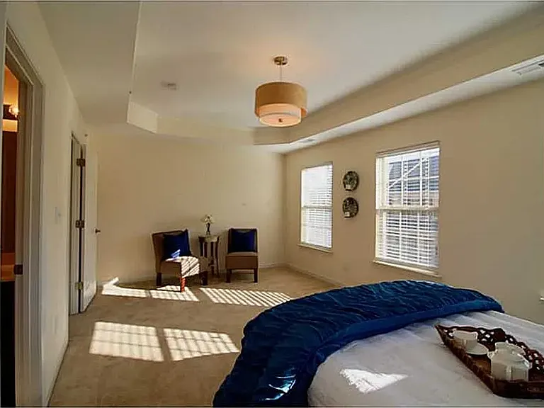 24 Zenith Loop — Photo 25