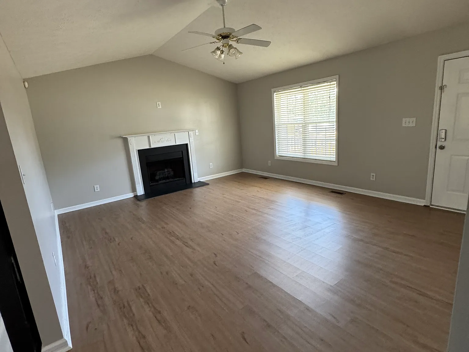 4 bed, 1580 sqft, $1,900 — Photo 4