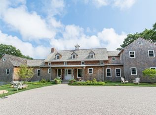 153 Middle Hwy, East Hampton, NY 11937