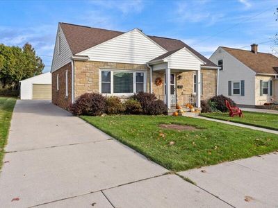 818 Summit STREET, Manitowoc, WI, 54220