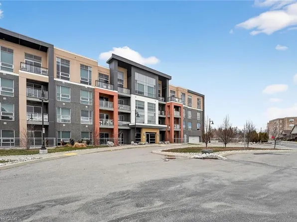 4040 Upper Middle Rd #418, Burlington, ON L7M 0H2