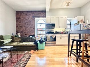 233 Eldert St #2R, Brooklyn, NY 11207