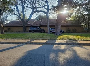 1010 Spring Lake Dr, Duncanville, TX 75137