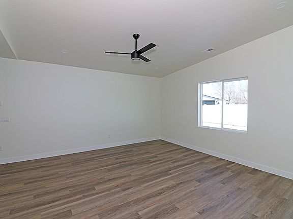 5th image of 1703 Rusty Rivet Rd