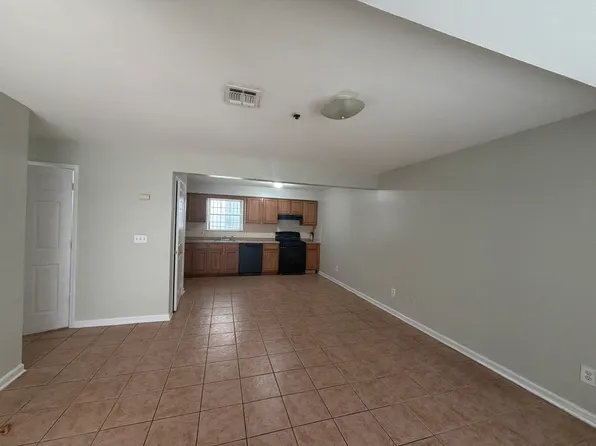 82 Hawthorne Ave, Newark, NJ