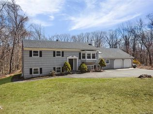 14 Benson Dr, Danbury, CT 06810