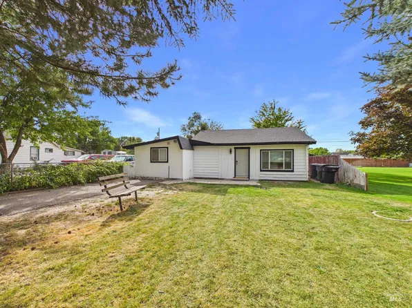 826 Burton Ave, Burley, ID 83318