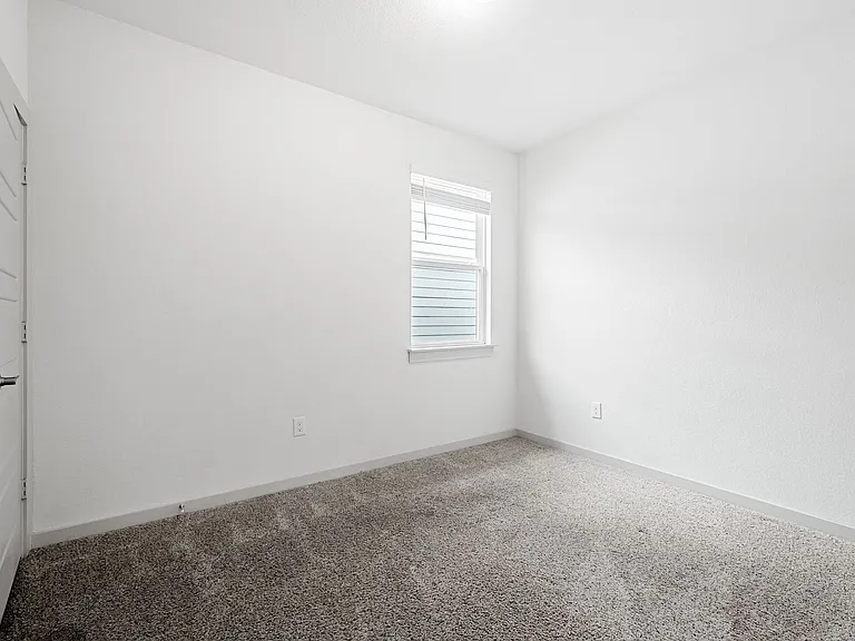 8025 City Top Blvd — Photo 17
