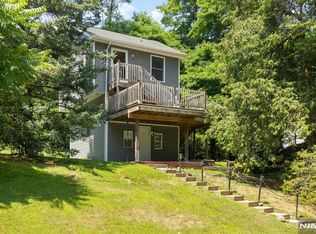 1283 Valley Rd APT 8, Upper Montclair, NJ 07043