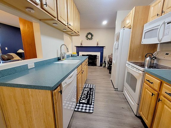 5th image of 2885 Pease Dr APT 102