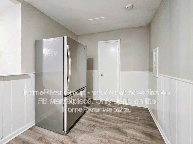 601 Brookfield Dr — Photo 4