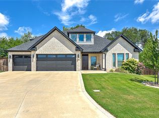 300 SW Ramsey Ln, Bentonville, AR 72712