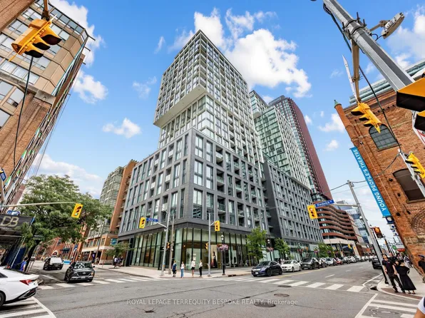 158 Front St E #419, Toronto, ON M5A 0K9