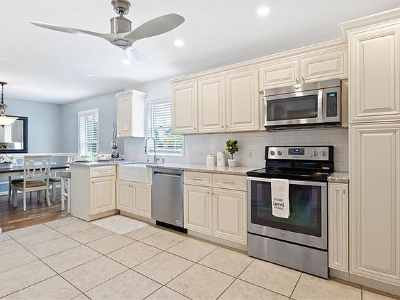 4th image of 1101 Fawn Wood Dr