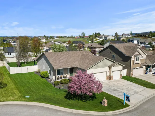 1112 S Harmony Ct, Greenacres, WA 99016