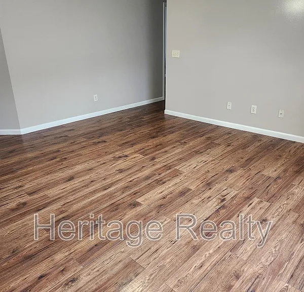 4820 Poplar Crest Way — Photo 4