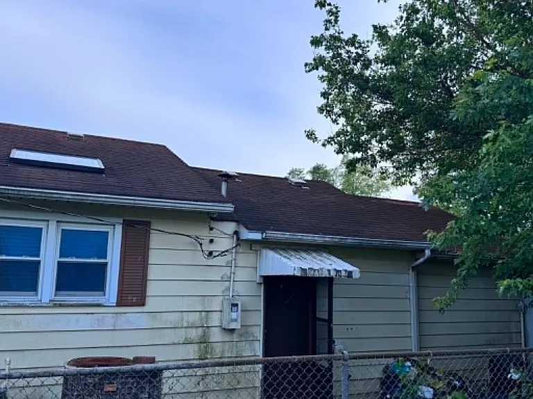 451 Holman Ave — Photo 4