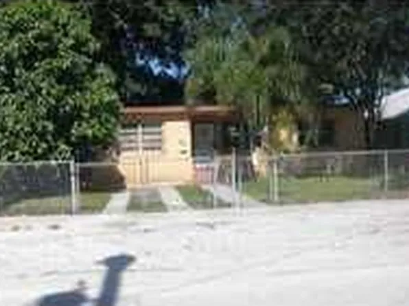 161 NW 68th St, Miami, FL 33150