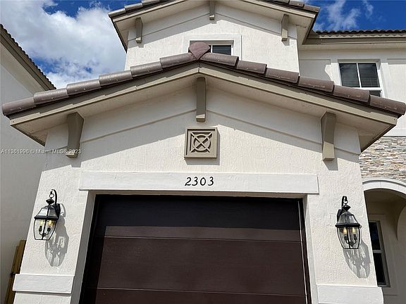 5th image of 2303 NW 131st Ct