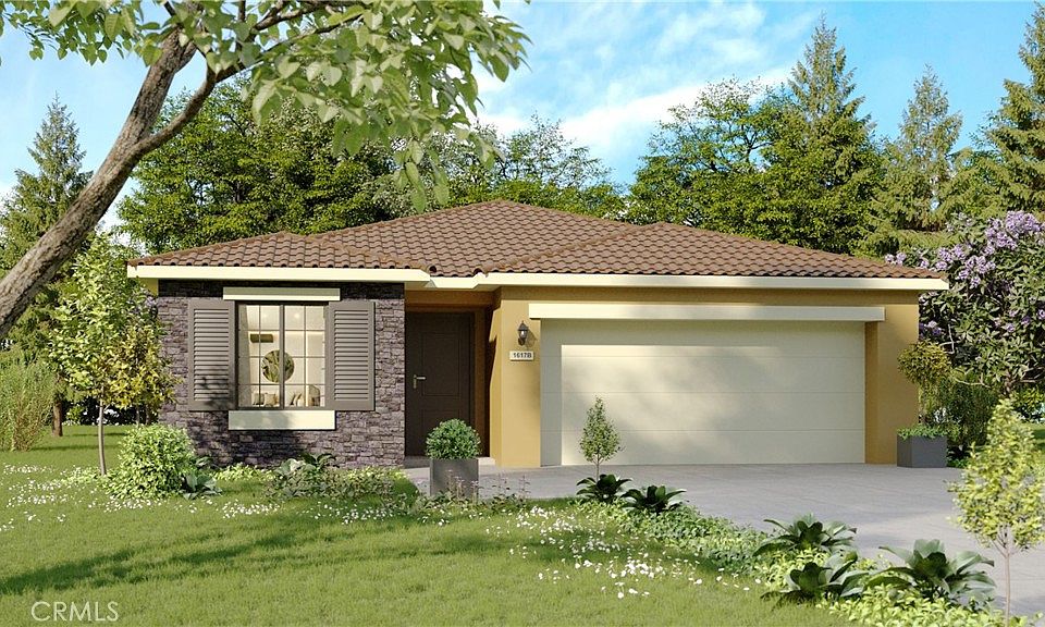 2nd image of 256 Dylan St