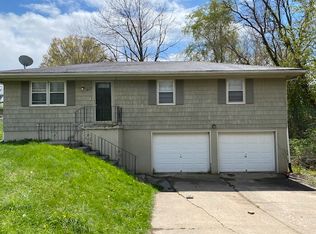 2617 NW 88th St, Kansas City, MO 64154