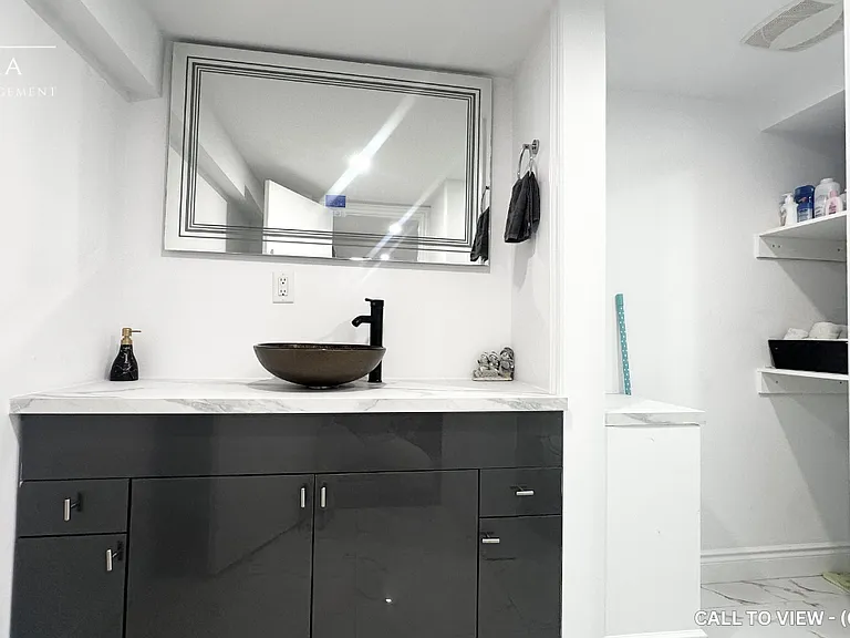 670 Millbank Dr #2 — Photo 3