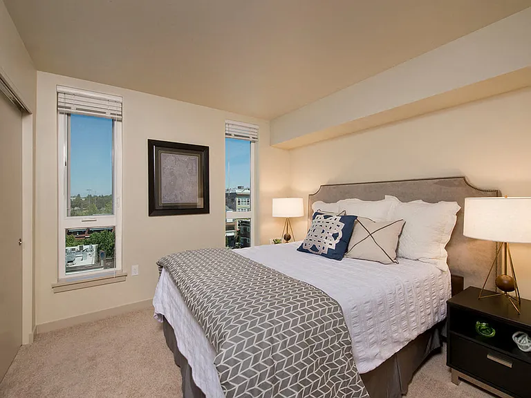 Infinity Capitol Hill Apartments — Photo 4