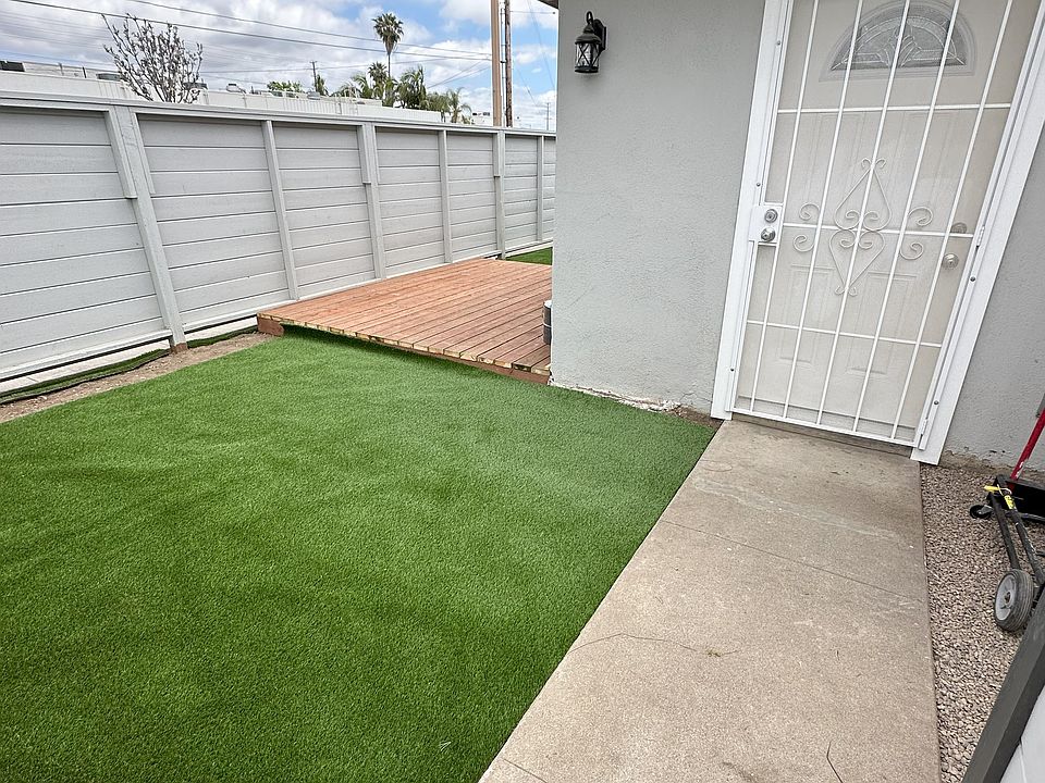 Large Fenced Yard
