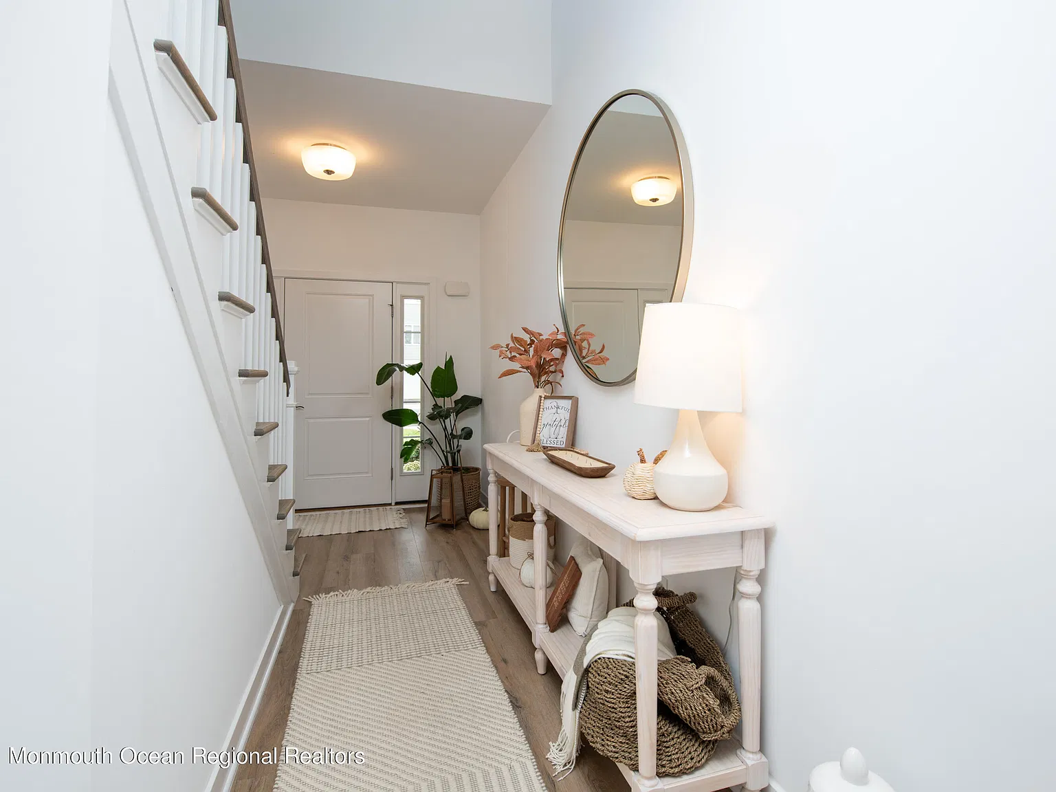 3 bed, 2.5 bath, 1850 sqft, $4,950 — Photo 4
