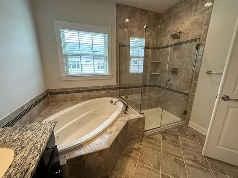 7313 Taylors Hill Ln — Photo 20