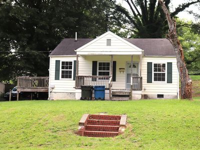 1611 Robinhood Rd, Durham, NC, 27701