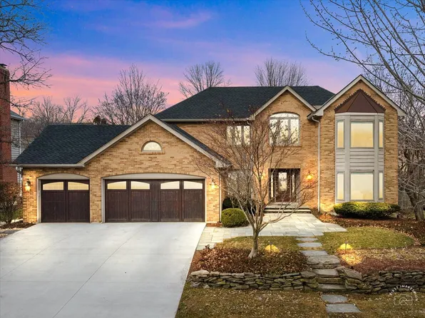 741 Chesterfield Ave, Naperville, IL 60540