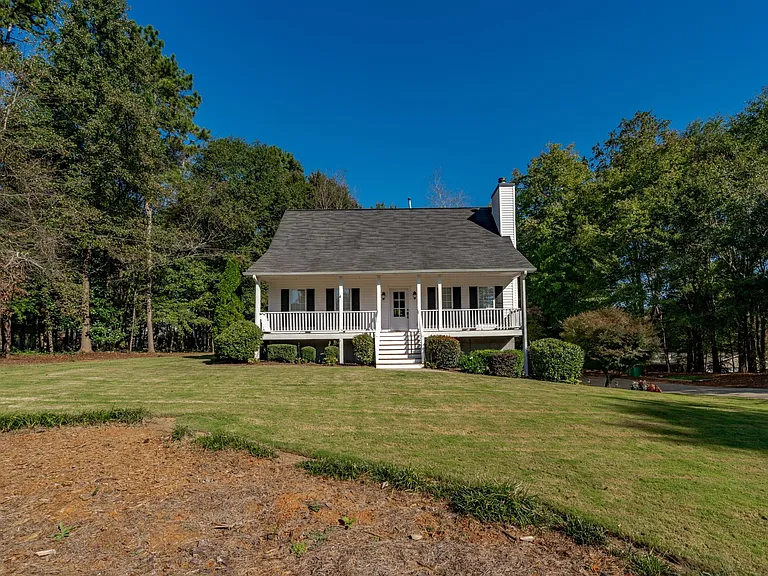 325 Dobbs Rd — Photo 27