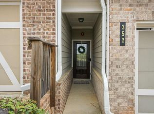 352 Cherryhill Ln, Woodstock, GA 30188