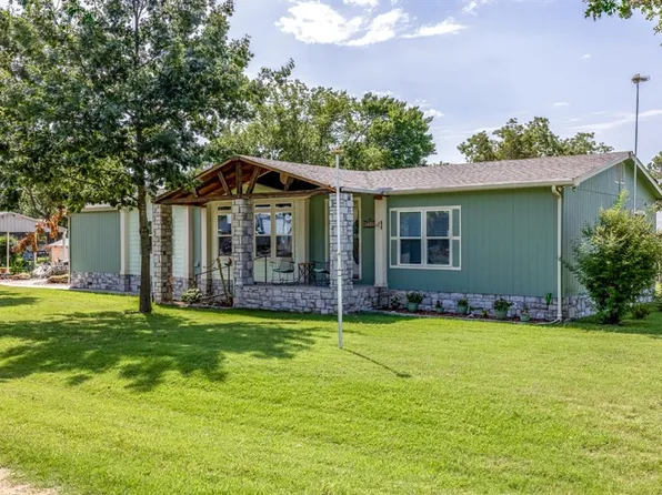 713 Terrace Pl, Sulphur, OK 73086