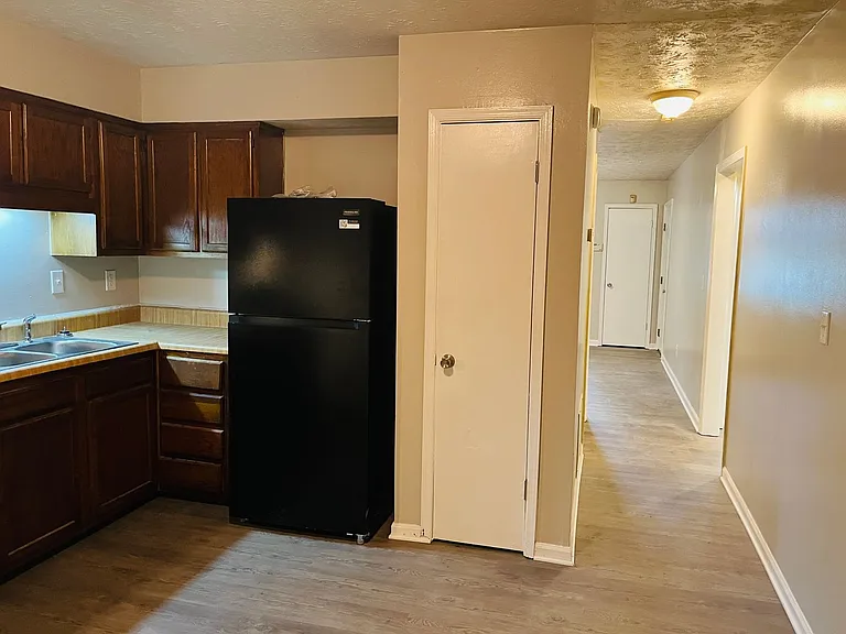 227 Bay St NE — Photo 11