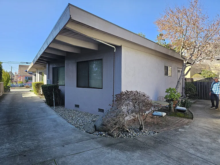 416 Ocean View Ave #A — Photo 3