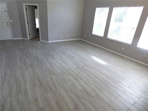 2nd image of 1066 Alpug Ave