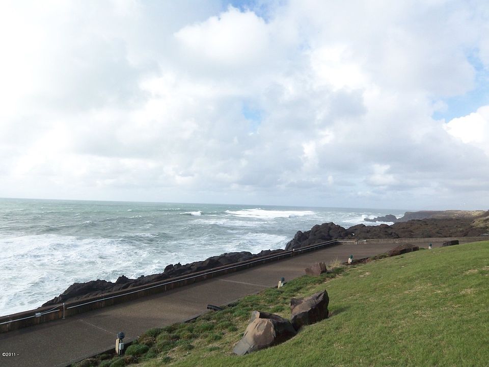 1st image of 1123 N Highway 101 #4